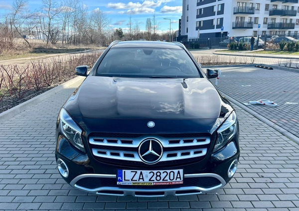 Mercedes-Benz GLA cena 110000 przebieg: 29900, rok produkcji 2019 z Warszawa małe 301